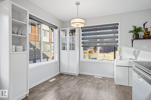 111 3305 Orchards Link, Edmonton, AB - Indoor