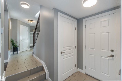 8306 180A Avenue, Edmonton, AB - Indoor Photo Showing Other Room