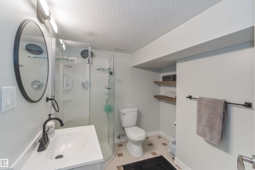 8306 180A Avenue, Edmonton, AB - Indoor Photo Showing Bathroom