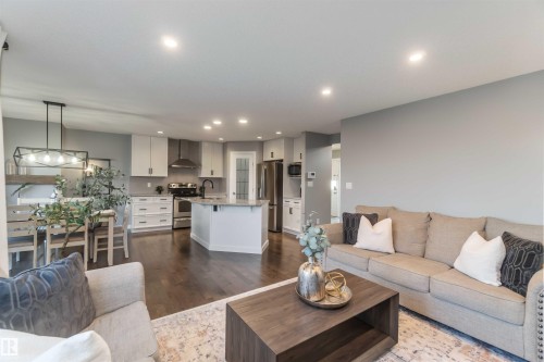 8306 180A Avenue, Edmonton, AB - Indoor Photo Showing Living Room