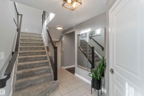 8306 180A Avenue, Edmonton, AB - Indoor Photo Showing Other Room