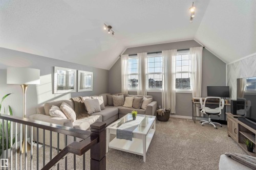 8306 180A Avenue, Edmonton, AB - Indoor Photo Showing Living Room