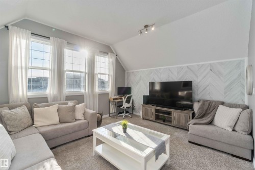 8306 180A Avenue, Edmonton, AB - Indoor Photo Showing Living Room