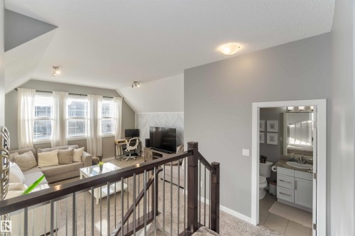 8306 180A Avenue, Edmonton, AB - Indoor Photo Showing Other Room