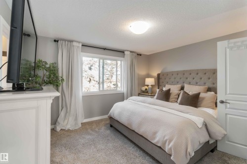 8306 180A Avenue, Edmonton, AB - Indoor Photo Showing Bedroom