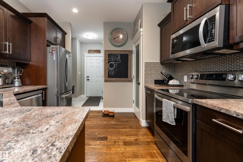 86 8602 Southfort Boulevard, Fort Saskatchewan, AB - Indoor Photo Showing Kitchen