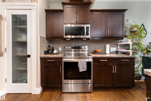 86 8602 Southfort Boulevard, Fort Saskatchewan, AB - Indoor Photo Showing Kitchen