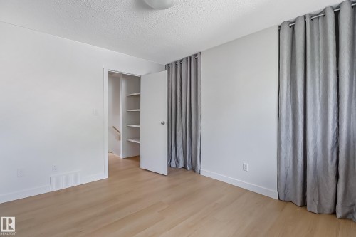 744 Saddleback Road, Edmonton, AB - Indoor Photo Showing Other Room