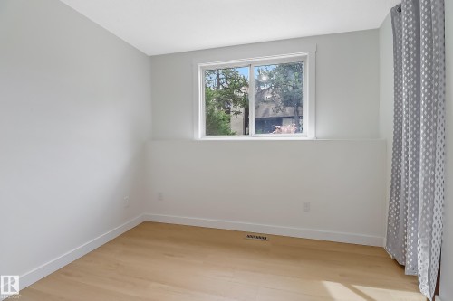 744 Saddleback Road, Edmonton, AB - Indoor Photo Showing Other Room