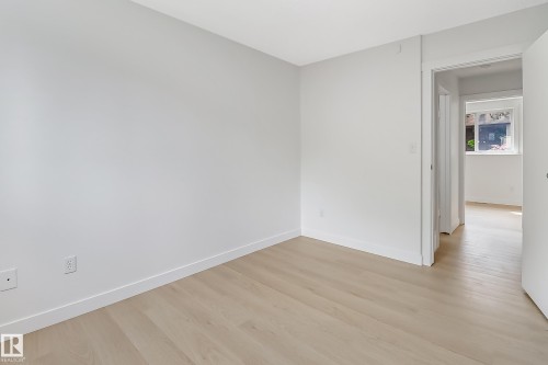 744 Saddleback Road, Edmonton, AB - Indoor Photo Showing Other Room