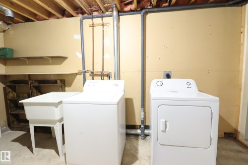 744 Saddleback Road, Edmonton, AB - Indoor Photo Showing Laundry Room