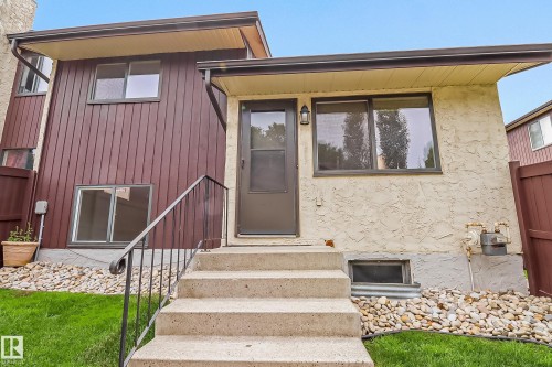 744 Saddleback Road, Edmonton, AB - Outdoor