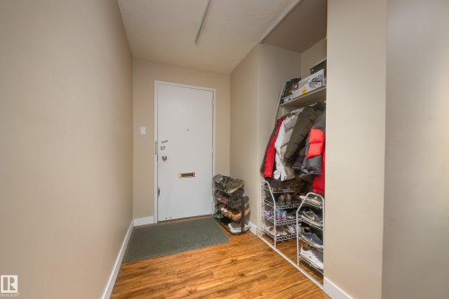 201 9908 114 Street, Edmonton, AB - Indoor