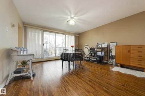 201 9908 114 Street, Edmonton, AB - Indoor