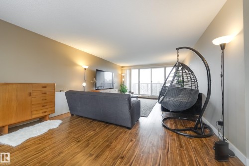 201 9908 114 Street, Edmonton, AB - Indoor Photo Showing Other Room