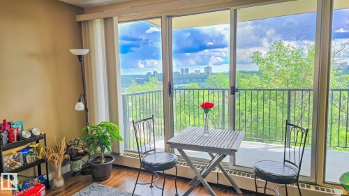 201 9908 114 Street, Edmonton, AB - Indoor Photo Showing Other Room