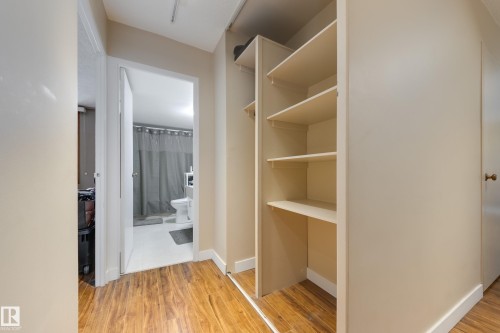 201 9908 114 Street, Edmonton, AB - Indoor