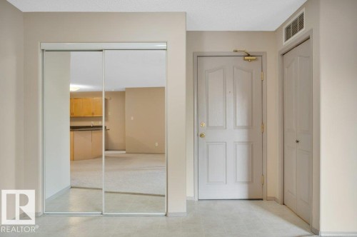 322 16303 95 Street, Edmonton, AB - Indoor Photo Showing Other Room