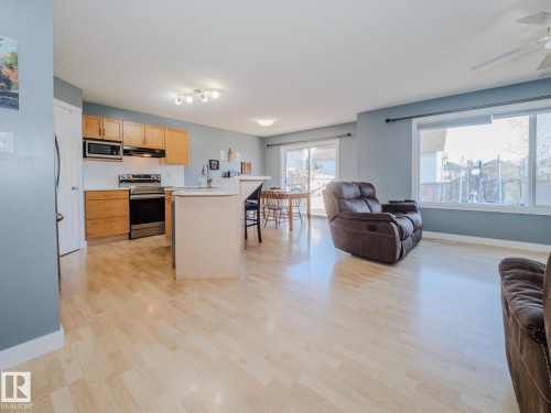 109 Rue Moreau, Beaumont, AB - Indoor