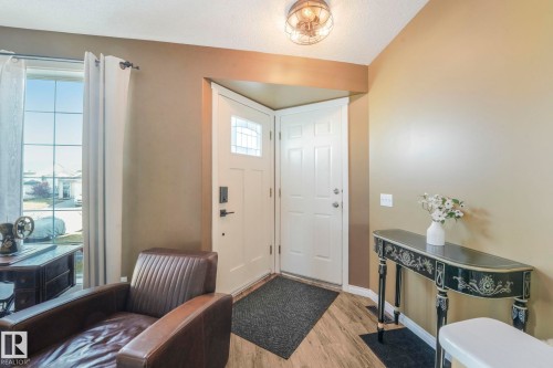 5606 55 Street, Beaumont, AB - Indoor