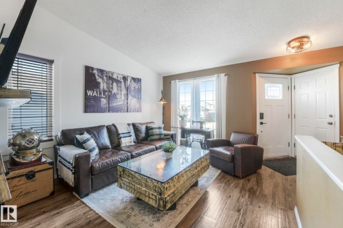 5606 55 Street, Beaumont, AB - Indoor Photo Showing Living Room