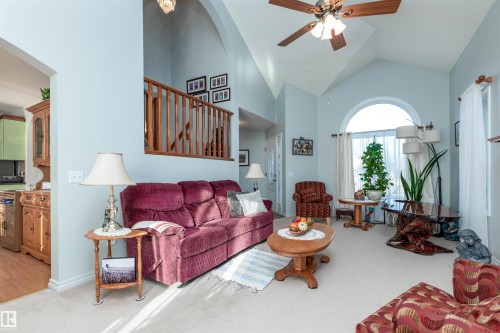 479 Meadowview Drive, Sherwood Park, AB - Indoor Photo Showing Living Room