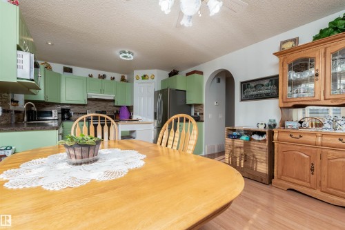 479 Meadowview Drive, Sherwood Park, AB - Indoor