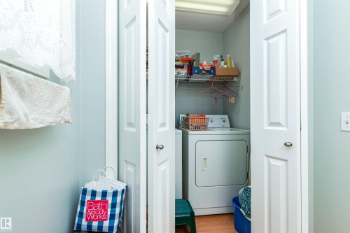479 Meadowview Drive, Sherwood Park, AB - Indoor Photo Showing Laundry Room