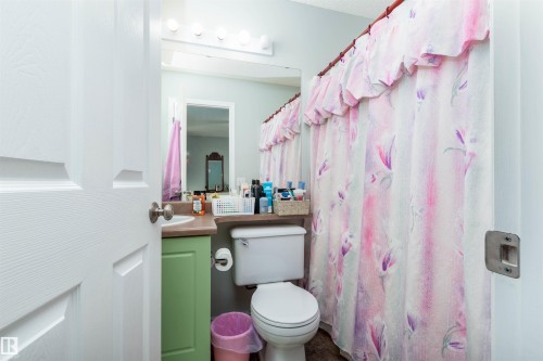479 Meadowview Drive, Sherwood Park, AB - Indoor Photo Showing Bathroom