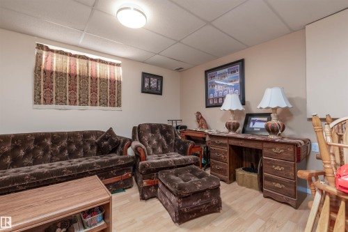 479 Meadowview Drive, Sherwood Park, AB - Indoor