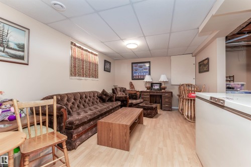 479 Meadowview Drive, Sherwood Park, AB - Indoor