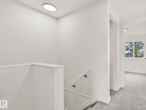 10 13833 30 Street, Edmonton, AB - Indoor Photo Showing Other Room