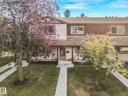 10 13833 30 Street, Edmonton, AB - Outdoor