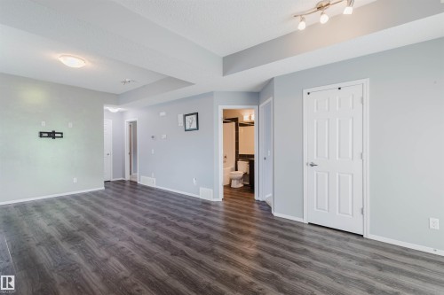 9 6520 2 Avenue, Edmonton, AB - Indoor Photo Showing Other Room