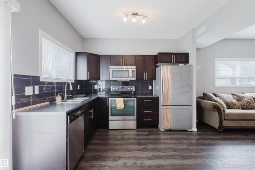 9 6520 2 Avenue, Edmonton, AB - Indoor Photo Showing Kitchen With Stainless Steel Kitchen
