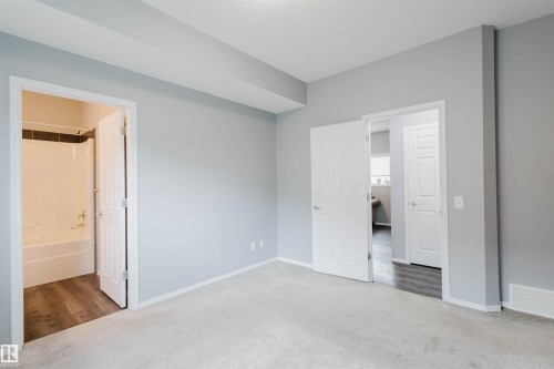 9 6520 2 Avenue, Edmonton, AB - Indoor Photo Showing Other Room