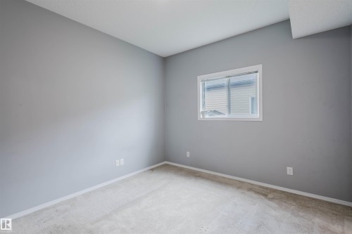 9 6520 2 Avenue, Edmonton, AB - Indoor Photo Showing Other Room