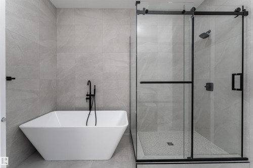 145 Graybriar Drive, Stony Plain, AB - Indoor Photo Showing Bathroom