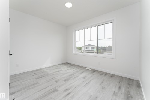 145 Graybriar Drive, Stony Plain, AB - Indoor Photo Showing Other Room