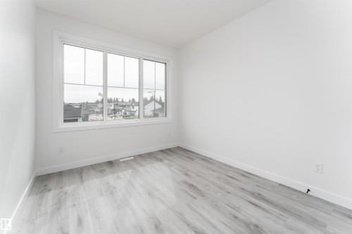 145 Graybriar Drive, Stony Plain, AB - Indoor Photo Showing Other Room