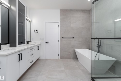 145 Graybriar Drive, Stony Plain, AB - Indoor Photo Showing Bathroom