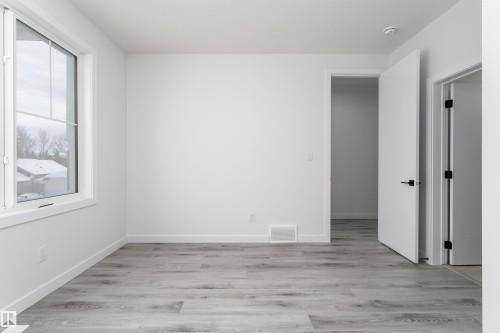 145 Graybriar Drive, Stony Plain, AB - Indoor Photo Showing Other Room