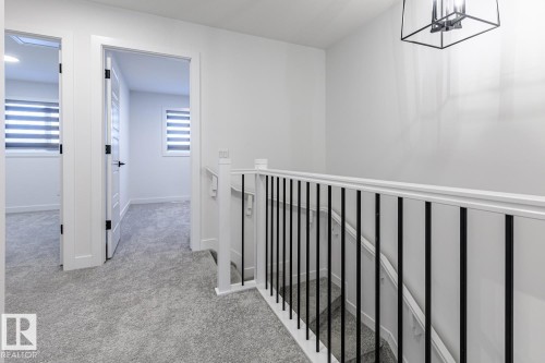 2929 Coughlan Green, Edmonton, AB - Indoor Photo Showing Other Room