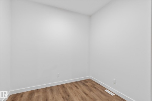 8724 226 Street, Edmonton, AB - Indoor Photo Showing Other Room