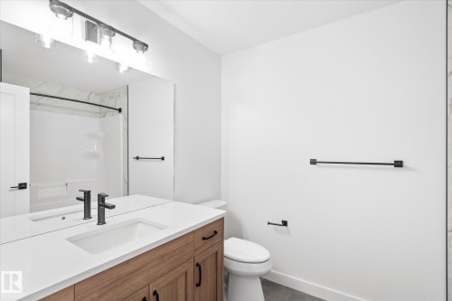 8724 226 Street, Edmonton, AB - Indoor Photo Showing Bathroom