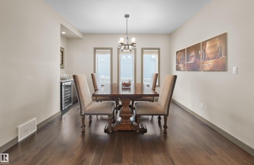 5703 Edworthy Landing, Edmonton, AB - Indoor Photo Showing Dining Room