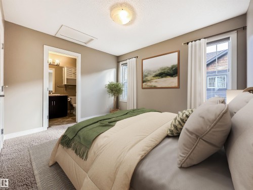 44 1005 Graydon Hill Boulevard, Edmonton, AB - Indoor Photo Showing Bedroom