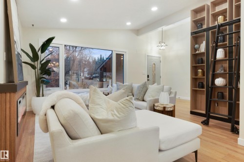 32 Woodcrest Avenue, St. Albert, AB - Indoor