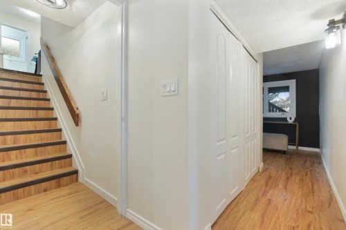 32 Woodcrest Avenue, St. Albert, AB - Indoor Photo Showing Other Room