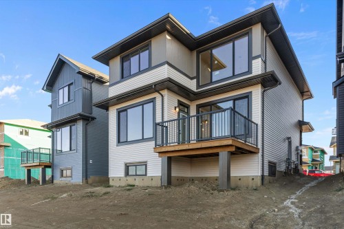 1084 Cristall Crescent, Edmonton, AB - Outdoor